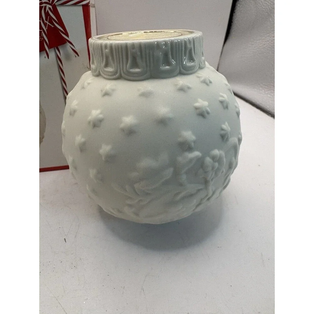 Lenox Ornamental Glow Nativity Votive 4'' Candle Holder Porcelain Original Box